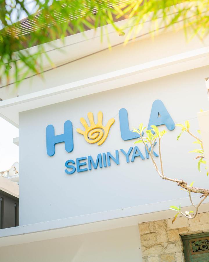 Hola Seminyak Hotel Exterior photo