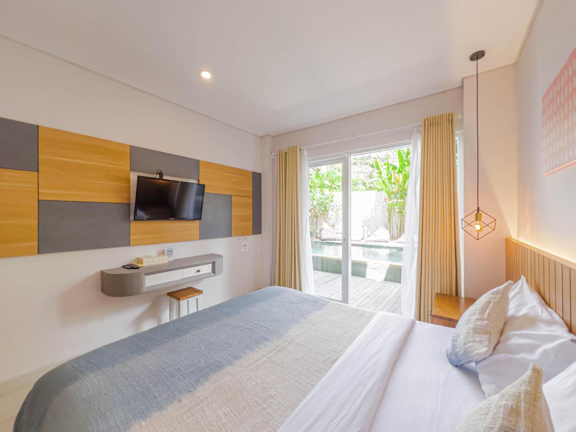 Hola Seminyak Hotel Room photo